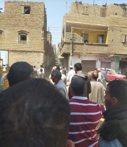 شاهد|| قتلى وجرحى في انهيار منزلٍ سكني بمحافظة سوهاج في مصر