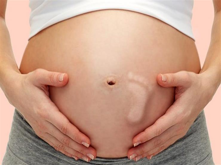 تحرك الجنين في بطن الأم 