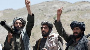 طالبان تهاجم غرب أفغانستان وتفاوض الحكومة في طهران