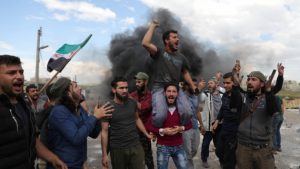 بالفيديو || توتر شمال إدلب بعد إبلاغ "الحزب التركستاني" للمدنيين إفراغ منازلهم