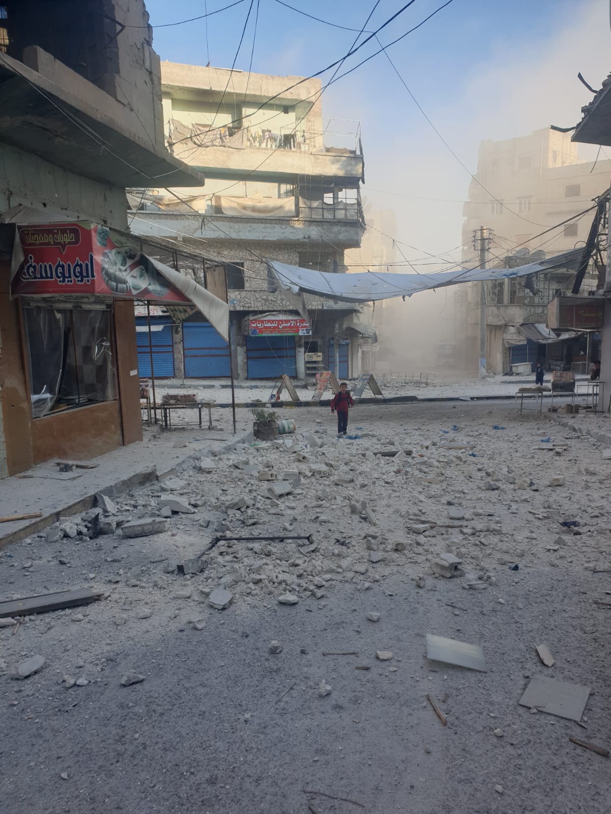 قوات النظام السوري ترتكب "مجزرة" في مدينة أريحا جنوب إدلب ووقوع أكثر من 10 قتلى و40 جريحاً (فيديو وصور)