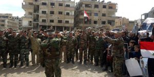 بالفيديو|| جنود الأسد يدبكون على أبواب إدلب فيما قصف النظام على مخيّم فيها يخلّف ضحايا