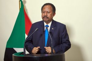 حمدوك يصل القصر الرئاسي في الخرطوم ويتفق مع البرهان على مسودة "الاتفاق السوداني"