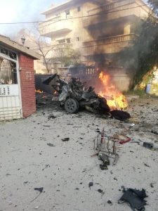  4 قتلى من النظام السوري بانفجار سيارة مفخخة بدير الزور بسبب داعش (صور)
