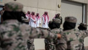 المجندات السعوديات يثبتن أنفسهن وأول دفعة نسائية تخرجها القوات المسلحة في المملكة تمهد للمستقبل