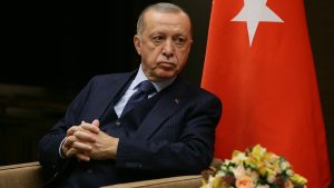 أردوغان يحدد موعد لتعافي الليرة ويتحدث عن مؤامرات