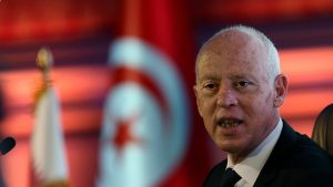 الرئيس التونسي يكشف نسبةً صادمة حول سحب الثقة من نواب البرلمان