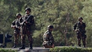 الجيش الجزائري يشتبك مع "إرهابيين" في جنوب البلاد ويكشف حصيلة قتلى الطرفين