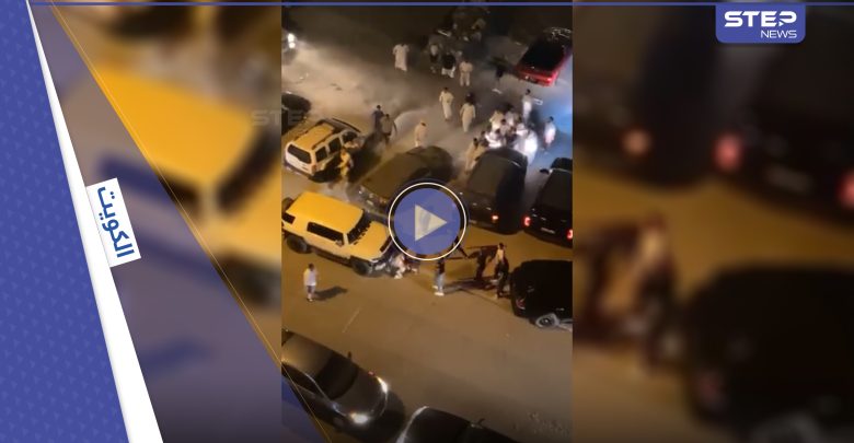 بالفيديو|| بسبب محادثة على "كلوب هاوس".. قتال شوارع بالسواطير والسكاكين في الكويت