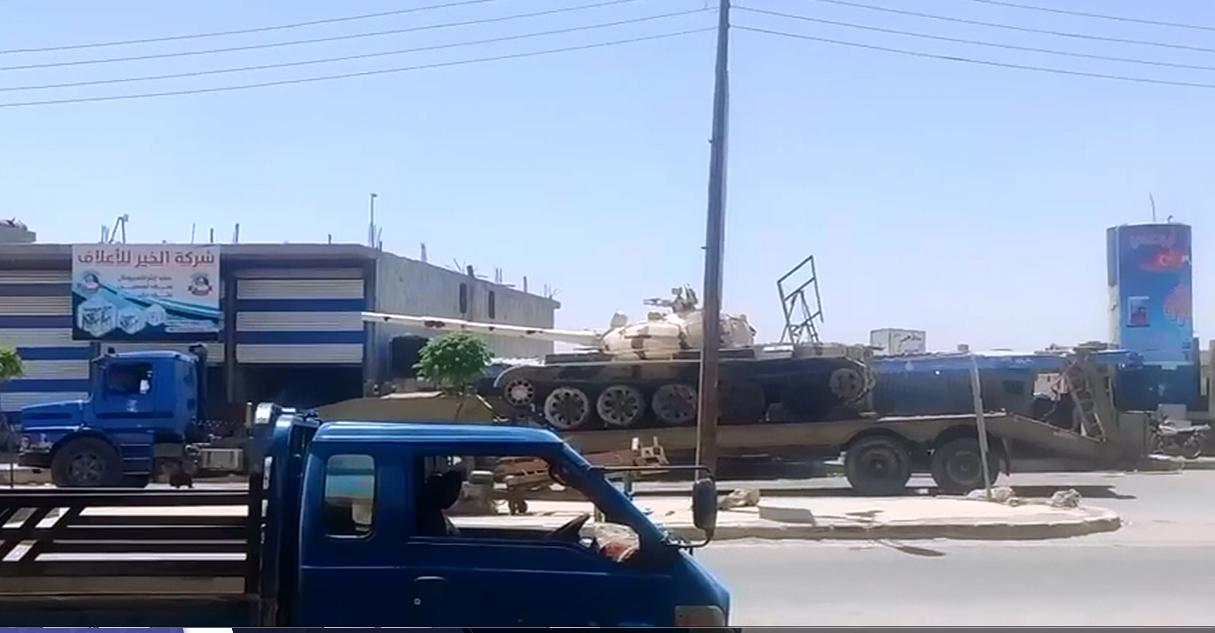 الفيديو || الدبابات بشوارع حلب.. اقتتال هو الأعنف بين فصائل المعارضة السورية الموالية لأنقرة